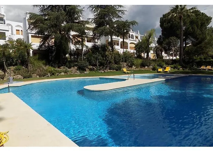 Del Parque Flats Le Village Golf *