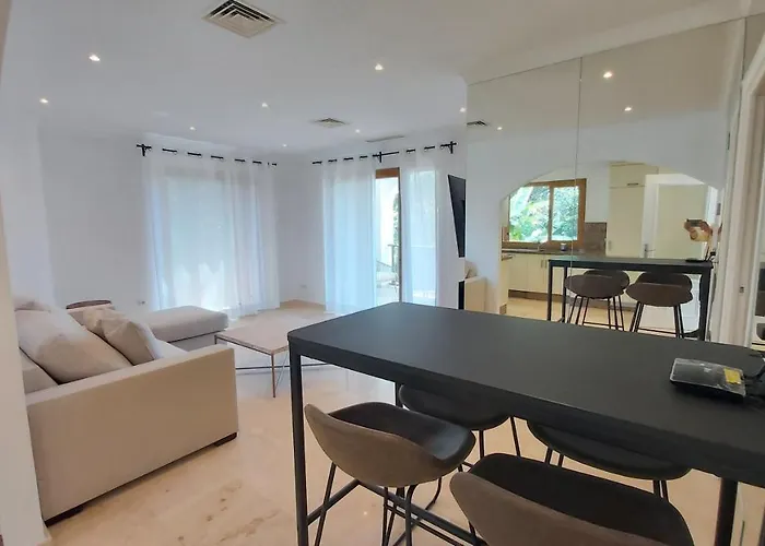 Del Parque Flats Le Village Golf Apartmán