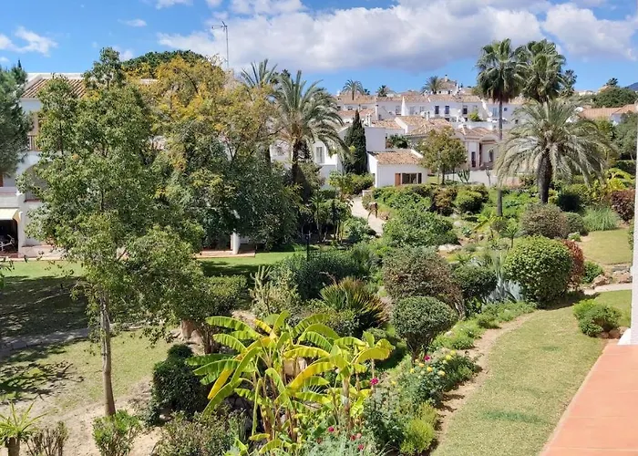 Del Parque Flats Le Village Golf *