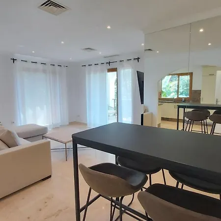 Del Parque Flats Le Village Golf Lägenhet