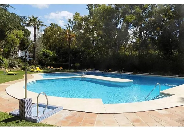 Апартаменты Del Parque Flats Le Village Golf Марбелья