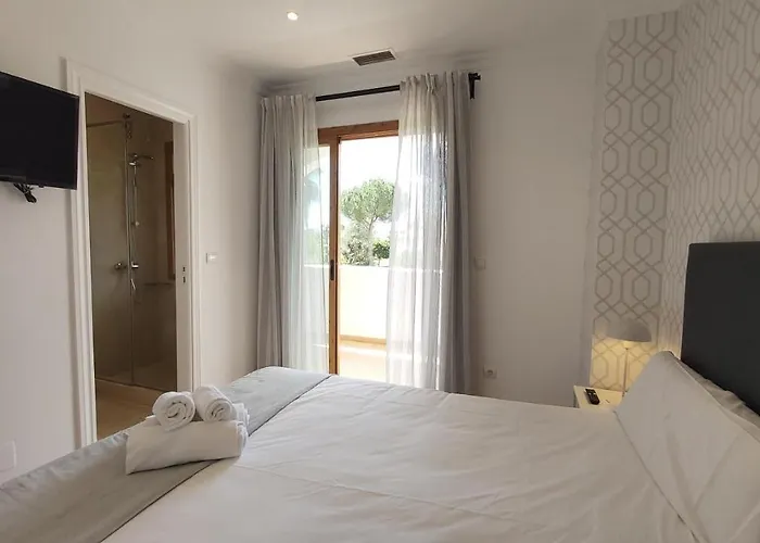 Del Parque Flats Le Village Golf Апартаменты Марбелья