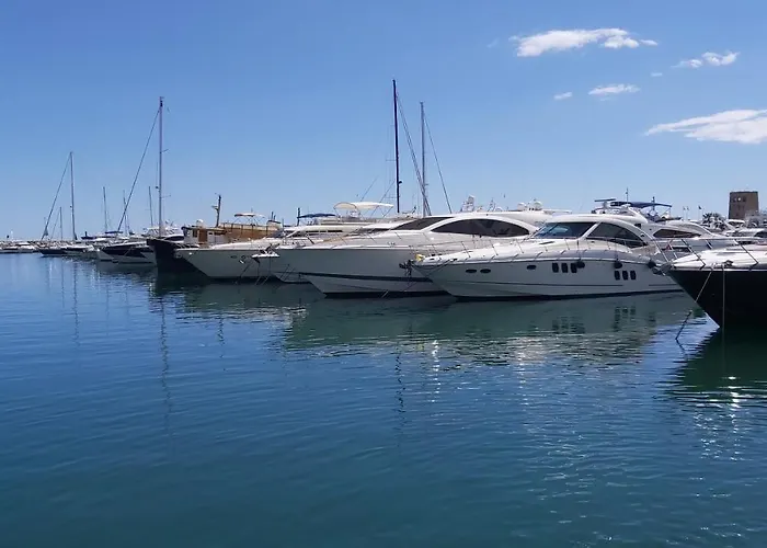 Апартаменты Del Parque Flats Le Village Golf Марбелья