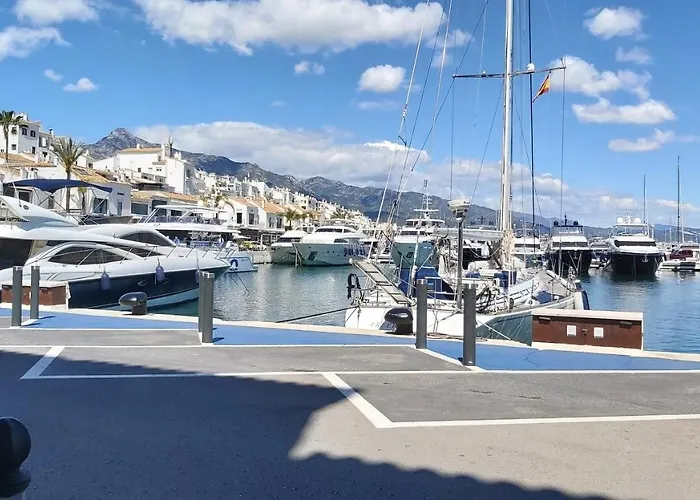 Del Parque Flats Le Village Golf Марбелья