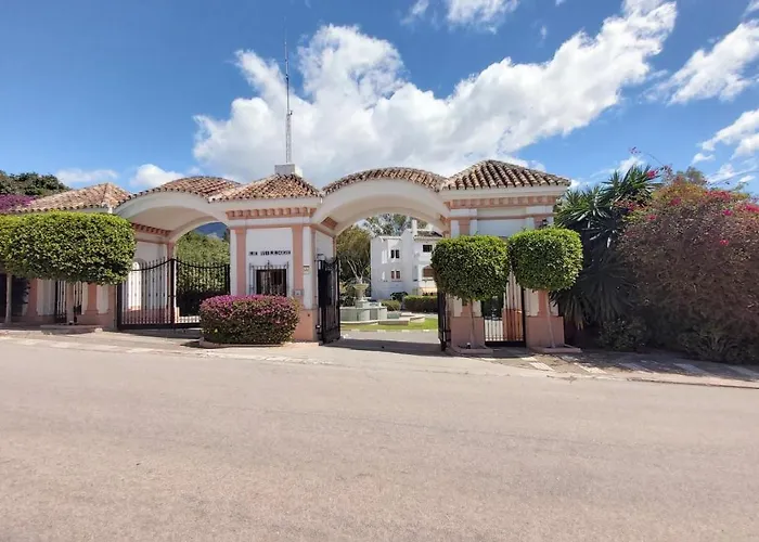 Del Parque Flats Le Village Golf * Марбелья